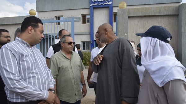 في استجابة لأهالي النورس.. محافظ بورسعيد يتفقد مستوى الخدمات بالمنطقة