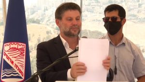 سموتريتش يطلق مشروعا استيطانيا ويصرح: الضفة جزء من إسرائيل بوعد إلهي