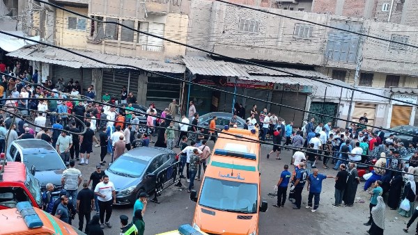 بعد وفاة 13 شخصا.. النيابة تقرر حجز 3 من مستأجري مصنع المحلة المنهار