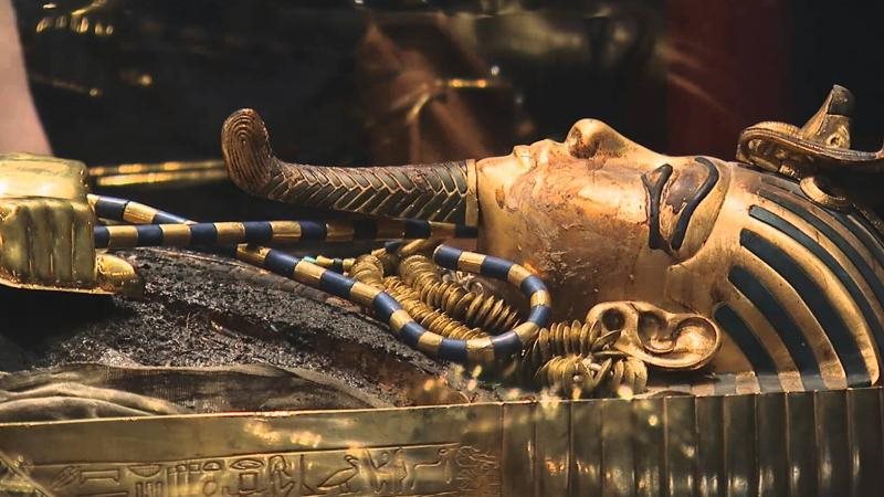 نجل مكتشف مقبرة توت عنخ آمون: نمتلك خبرة فريدة في جغرافيا وادي الملوك ومناطق الآثار بالأقصر