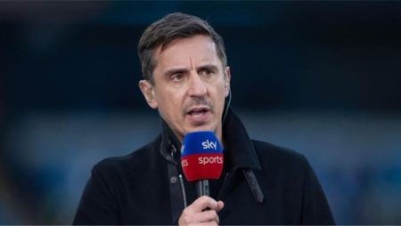 جاري نيفيل: مبيومو وكونيا سيقودان مانشستر يونايتد نحو الانتصارات