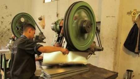 رد أو تحمل كلى أو جزئى لقيمة الاشتراك فى المعارض.. مزايا للمشروعات الصغيرة بالقانون