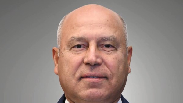 تعرف على حزمة المهل والتيسيرات الجديدة المقدمة من وزارة الصناعة للمشروعات الصناعية المتعثرة