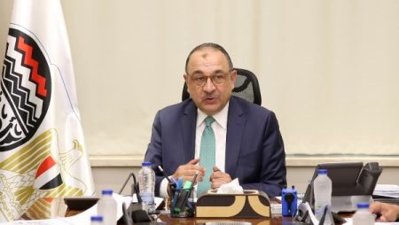 وزير قطاع الأعمال: حريصون على تعزيز الشراكات مع القطاع الخاص المحلي والأجنبي