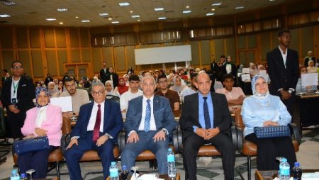 انطلاق المؤتمر الافتتاحي للموسم التاسع لنموذج محاكاة منظمة التعاون الإسلامي (MOIC) بجامعة أسيوط