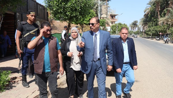 محافظ سوهاج يتفقد مواقف طهطا – جهينة وبدء أعمال التجميل بمدخل سوهاج البحري