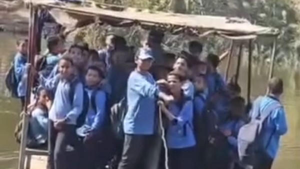 محافظ سوهاج يوقف معدية غير مرخصة بالبلينا.. ولجنة عاجلة لفحص الواقعة