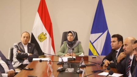 تعرف على مشروع التحول الرقمي بالإدارات المختلفة بمديريات الخدمات في دمياط