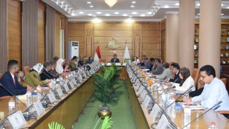 مجلس جامعة بنها يوافق على اعتماد برنامج الحلي والمجوهرات بالعبور