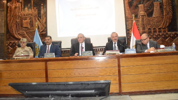 محافظ الغربية يترأس اجتماع المجلس التنفيذي ويوجّه برفع الاستعدادات لافتتاح المتحف المصري الكبير
