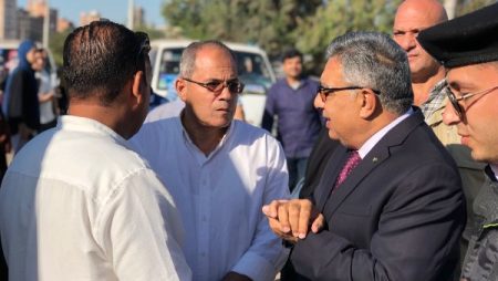 محافظ الدقهلية يتفقد موقف جديلة.. ويوجه بتشغيل خطوط باصات جديدة لخدمة المواطنين