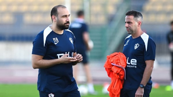 جلسة فنية بين فيريرا ولاعبي الزمالك استعدادًا لمواجهة البنك الأهلي في الدوري