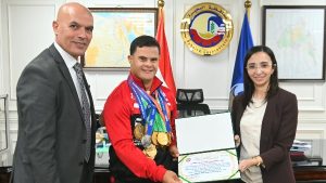 جاكلين عازر تُكرم أبناء البحيرة أبطال العالم في ألعاب القوى لذوي الإعاقة بأستراليا