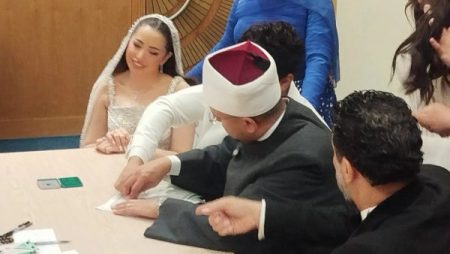 الصور الأولي من عقد قران أحمد جمال وفرح الموجي