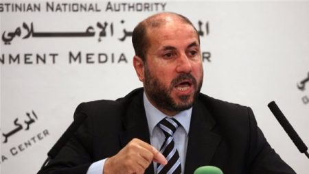 مستشار الرئيس الفلسطيني: الاحتلال يعرقل العملية الديمقراطية ويمنع الانتخابات