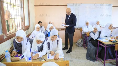 لطلاب الثانوي .. غرامة غياب ورسوم لإعادة القيد لضمان انتظامهم في الدراسة