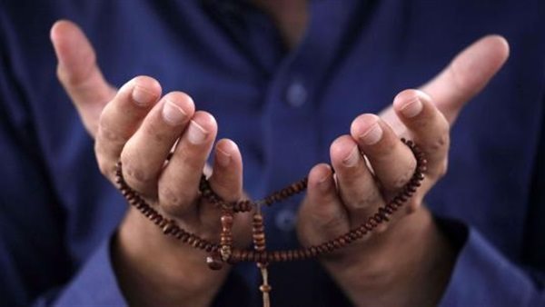 كيف يرفع الله البلاء سريعا؟.. بـ3 سنن وآية قرآنية يغفلها كثيرون