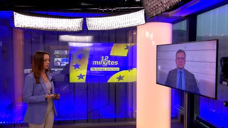 تصريح كوليبا: صنع القرار الأوروبي بشأن أوكرانيا “مُخزٍ”.