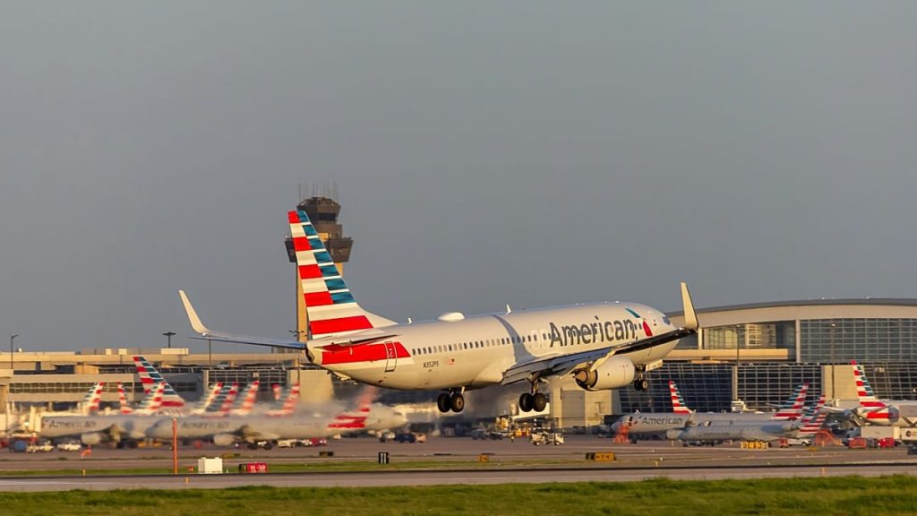 هل تسافر إلى الولايات المتحدة أو منها؟ إليك كيف يمكن أن يؤثر إغلاق المجال الجوي المحتمل على رحلتك