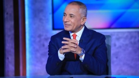 79 وفدا رسميا.. أحمد موسى: افتتاح المتحف المصري الكبير حدث استثنائي في تاريخ الثقافة والحضارة