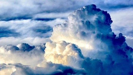 خبير مناخي: إسرائيل تستمطر السحب مما يؤثر سلبا على إيران