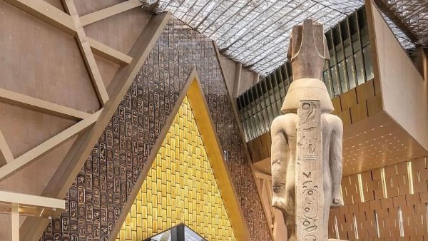 جولات لـ 70 وسيلة إعلامية.. هيئة الاستعلامات: المتحف المصري الكبير يسجل أرقاما قياسية والإقبال كبير