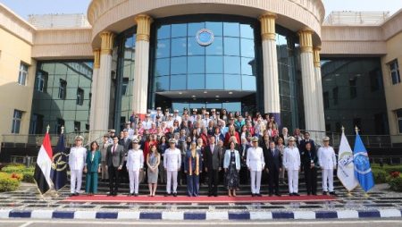 نقيب التمريض: الدولة تولي اهتمامًا كبيرًا بتمكين المرأة في القيادة وصنع القرار