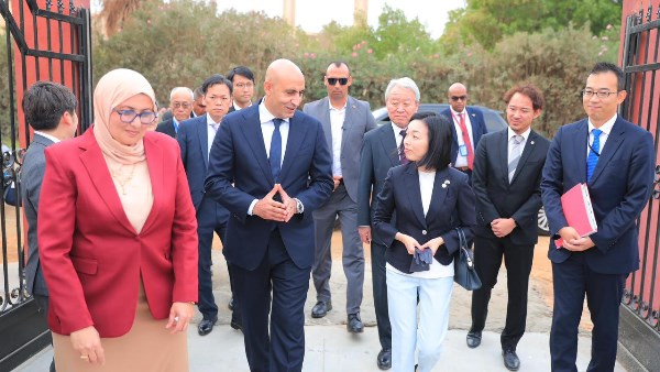 وزير التعليم يصطحب أميرة يابانية في زيارة لمدرسة بزهراء مدينة نصر