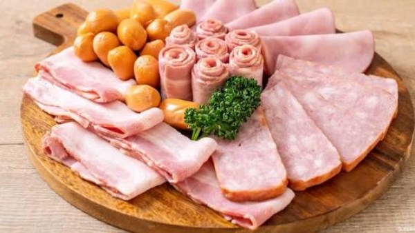 مكونات صناعية في اللانشون والإسلامي تحمل مخاطر صحية