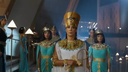 فريال عثمان: طلعت العرق الفرعوني الي جوايا