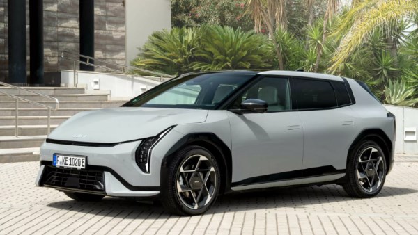سعر كيا EV4 GT موديل 2026 في السعودية