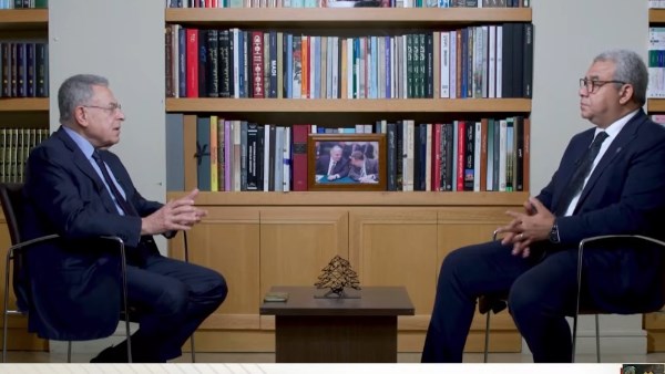 السنيورة: حزب الله لم يتعلم من تجربة 2006 وكرر الخطأ بعد أحداث 7 أكتوبر 2023