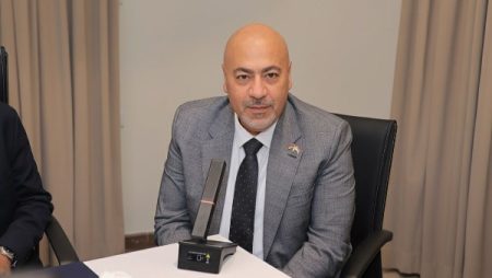 عضو شركات السياحة يقترح إنشاء صندوق لتمويل احتفالية المتحف الكبير كل عام