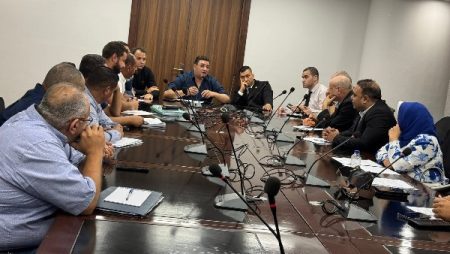 رئيس تنمية القاهرة الجديدة يجتمع مع سكان “جنة” لمناقشة سبل الارتقاء بالخدمات