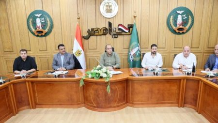 نائب محافظ المنوفية يعقد اجتماعاً لمناقشة آليات تنفيذ إزالة تعديات نهر النيل