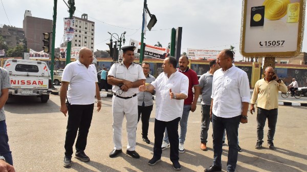 محافظ أسيوط يتفقد ميداني الساعة والحرب والسلام ويوجه بإعادة تخطيط المحاور المرورية