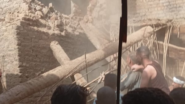 إصابة شخصين في انهيار منزل بمركز الفتح بأسيوط