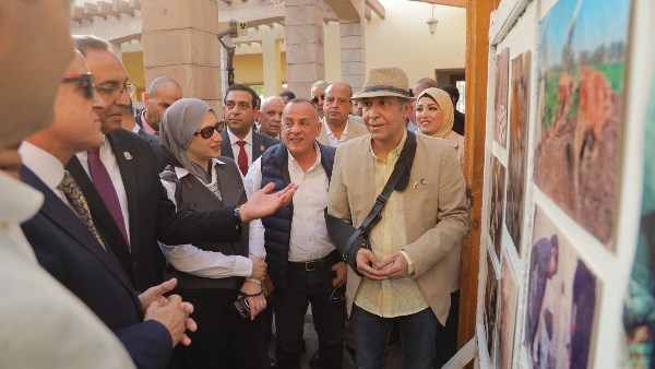 برعاية رئيس مجلس الوزراء.. افتتاح معرض صور بمهرجان قنا للفنون التراثية بمعبد دندرة