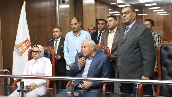 أخبار الوادي الجديد| الاستعداد لانتخابات النواب.. والمحافظ يتابع جاهزية اللجان من داخل الشبكة الوطنية للطوارئ