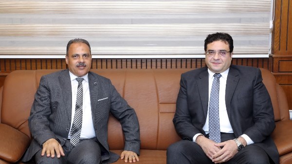 محافظ الشرقية يزور المحامي العام لنيابات جنوب الزقازيق لتهنئته بمنصبه الجديد