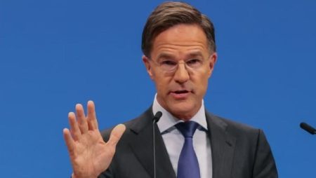 الأمين العام للناتو : يجب التصدي لروسيا من أجل الحفاظ على مستقبل أوروبا