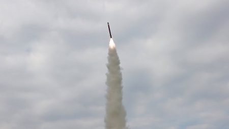 أول تعليق أمريكي علي إطلاق كوريا الشمالية لصاروخ بإتجاه جارتها الجنوبية