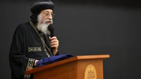 خلال احتفال مجمع كهنة الإسكندرية بعيد جلوسه.. البابا تواضروس يتحدث عن وزنات خمس للإكليروس