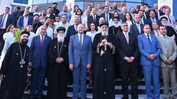 البابا تواضروس يضع حجر أساس مستشفى.. وبفتتح مدرسة في 6 أكتوبر