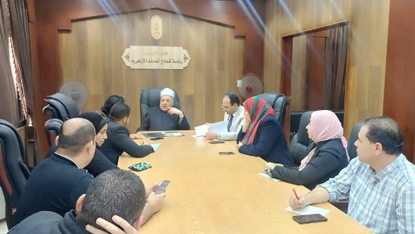 المعاهد الأزهرية تضع اللمسات النهائية لإطلاق مشروع منصة الأزهر تك