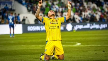 التعاون يكتسح الفتح بخماسية في الدوري السعودي