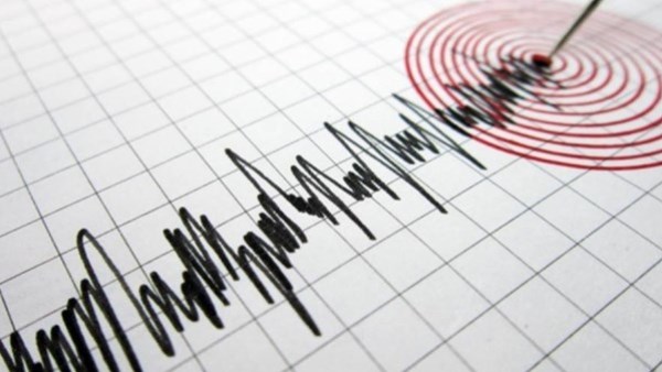 زلزال قوي يضرب جزيرة سولاويزي الإندونيسية بقوة 6.2 درجة