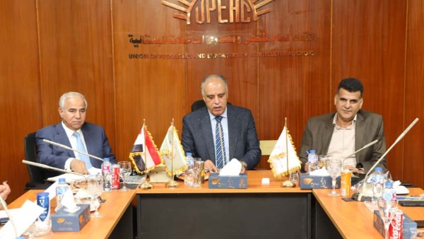 “الزراعة” تبحث توحيد الجهود الإرشادية بكافة الجهات المعنية التابعة للوزارة