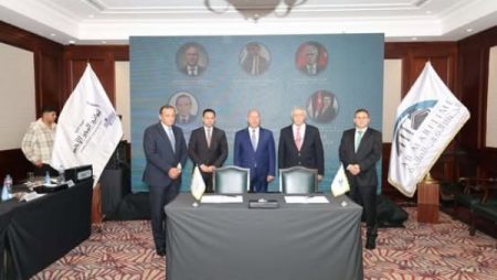 “موانئ البحر الأحمر” توقع مذكرة تفاهم مع “الجسر العربي” لإنشاء وإدارة ترسانة لبناء وصيانة السفن في سفاجا