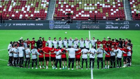 عمرو الحديدي يُوجّه نصيحة لـ «توروب» بشأن تشكيلة الأهلي قبل لقاء قمة السوبر المصري